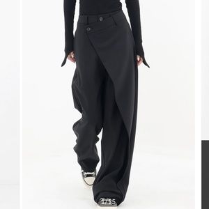 ♡ New with tags Black Trousers from Commense